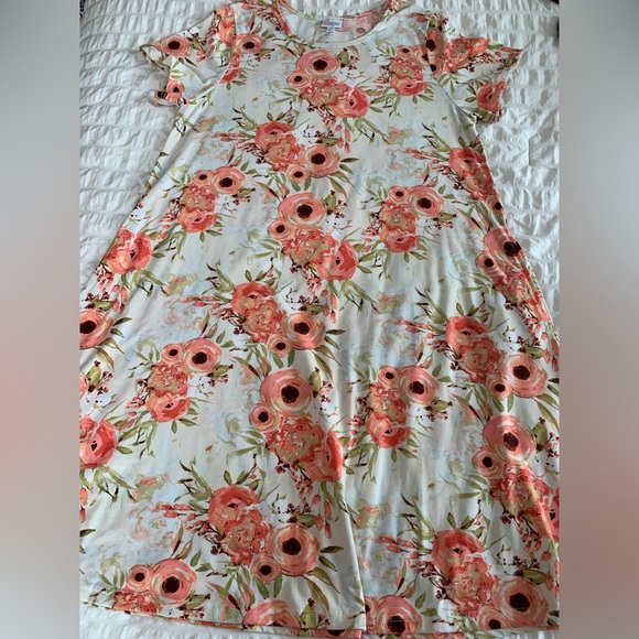 LuLaRoe Floral Short-Sleeve Swing Dress in Coral on Cream - Picture 13 of 16